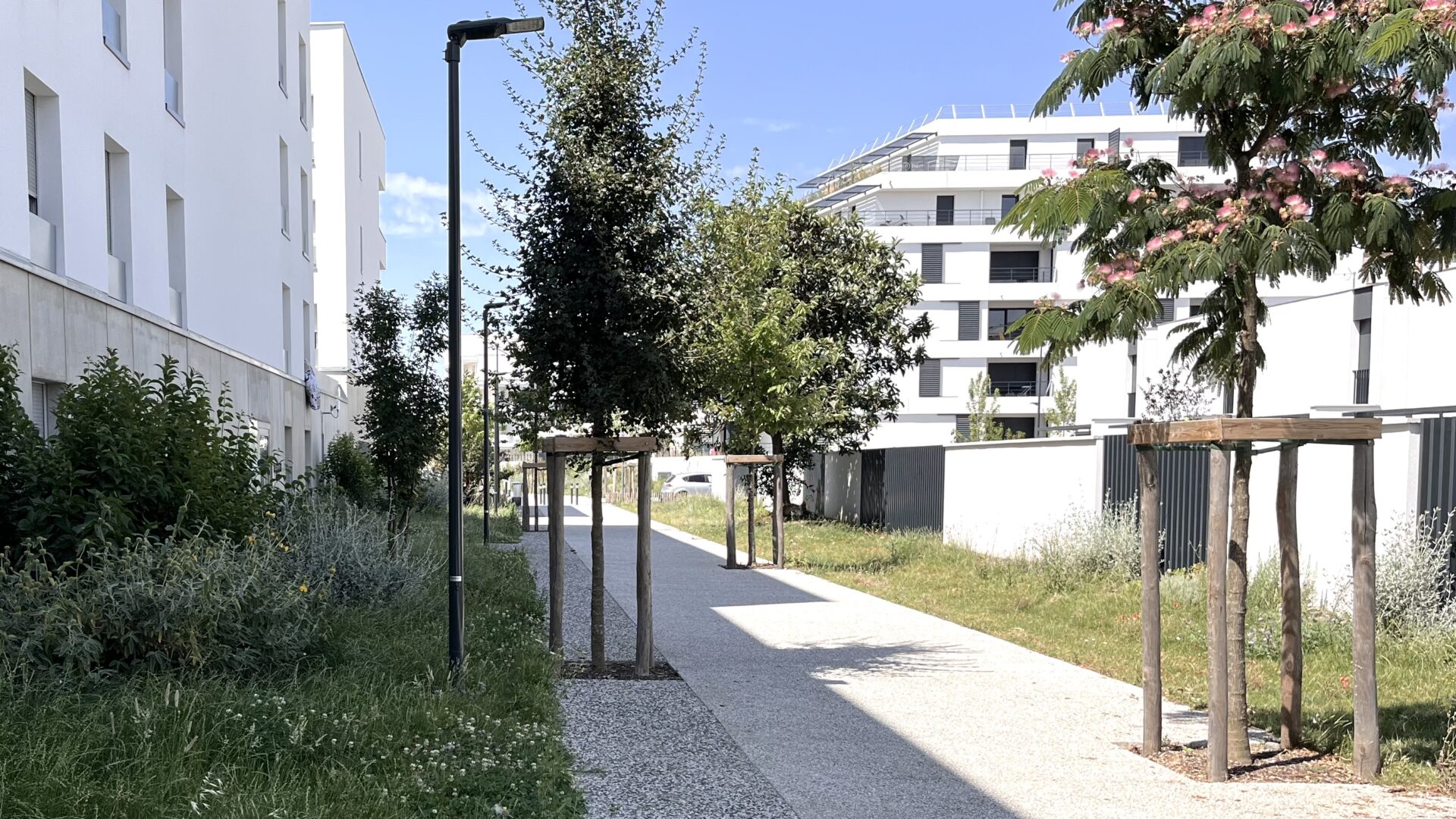 Livraison des espaces publics de la Cité Blanche à Toulouse